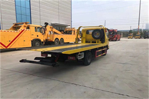 昔阳非事故拖车